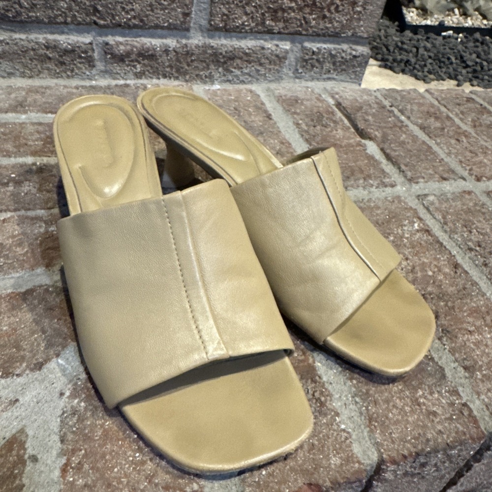 Vince Women's Palmer Slide High Heel Sandal Dune Beige Leather 7M #102